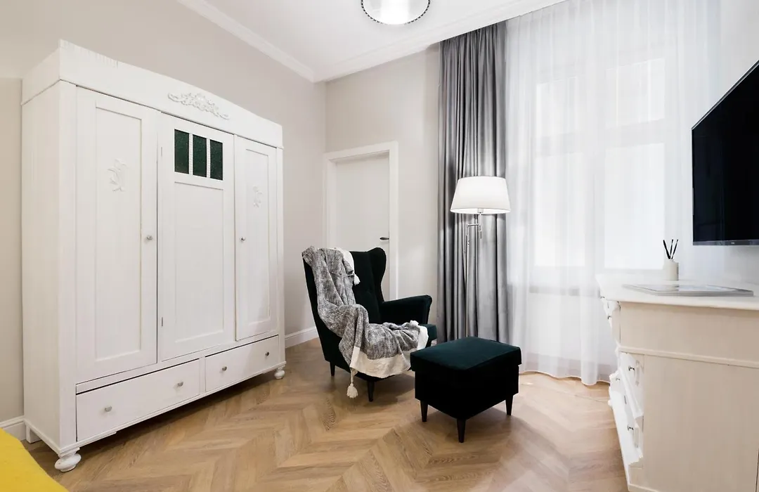 Friendhouse Apartments Starovislna-1