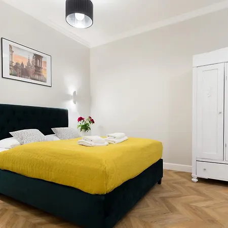 Friendhouse Apartments Starovislna-2
